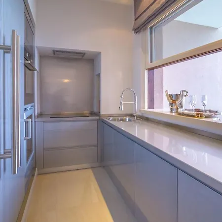 Luxury Prova 2 *