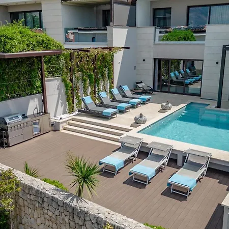 Luxury Prova 2 Malinska